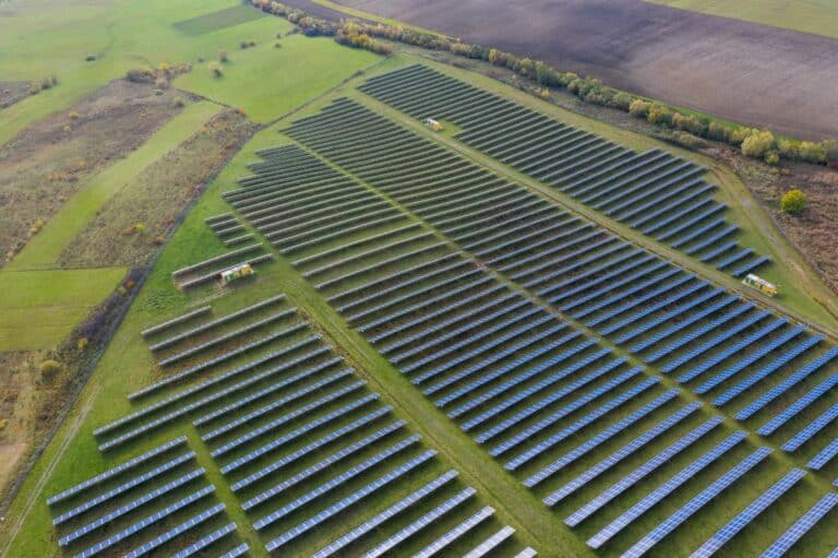 solar panels aerial view 2022 11 02 04 19 22 utc