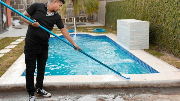 nettoyer votre piscine 1