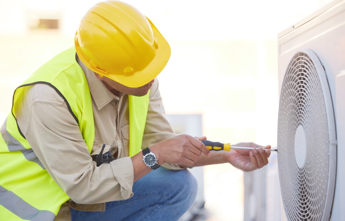 air conditioning technician or engineer on roof f 2023 01 18 06 07 10 utc