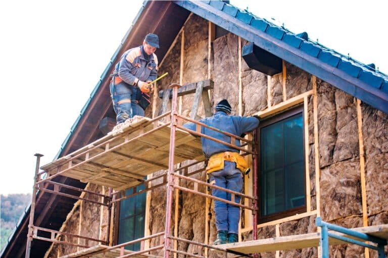 construction workers thermally insulating house fa 2021 08 26 12 08 26 utc